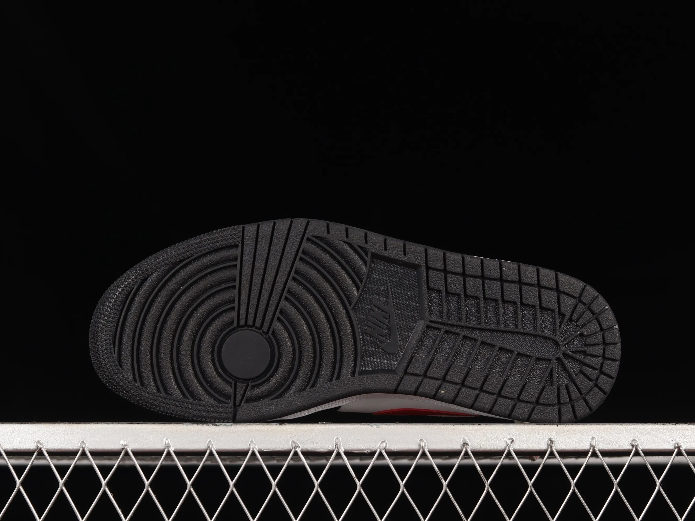 All categories Air Jordan Jordan series basketball shoes Air Jordan 1 Mid Air Jordan 1 Mid AJ1 Joe 1 black and white mid-top basketball shoes 554724-079